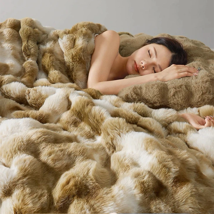 Blaincéad Plush Colorful Bubble